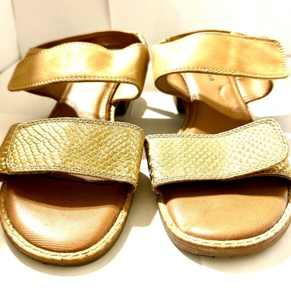 Comfortiva Womens Baja Leather Open Toe Casual Sandals metallic ginger Sz 8.5 W - Picture 3 of 7